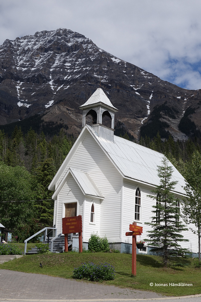 Field, Kanada